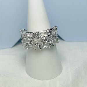 Bomb Party Dazzling Blingy Wide Band Cubic Zirconia Ring Size 8